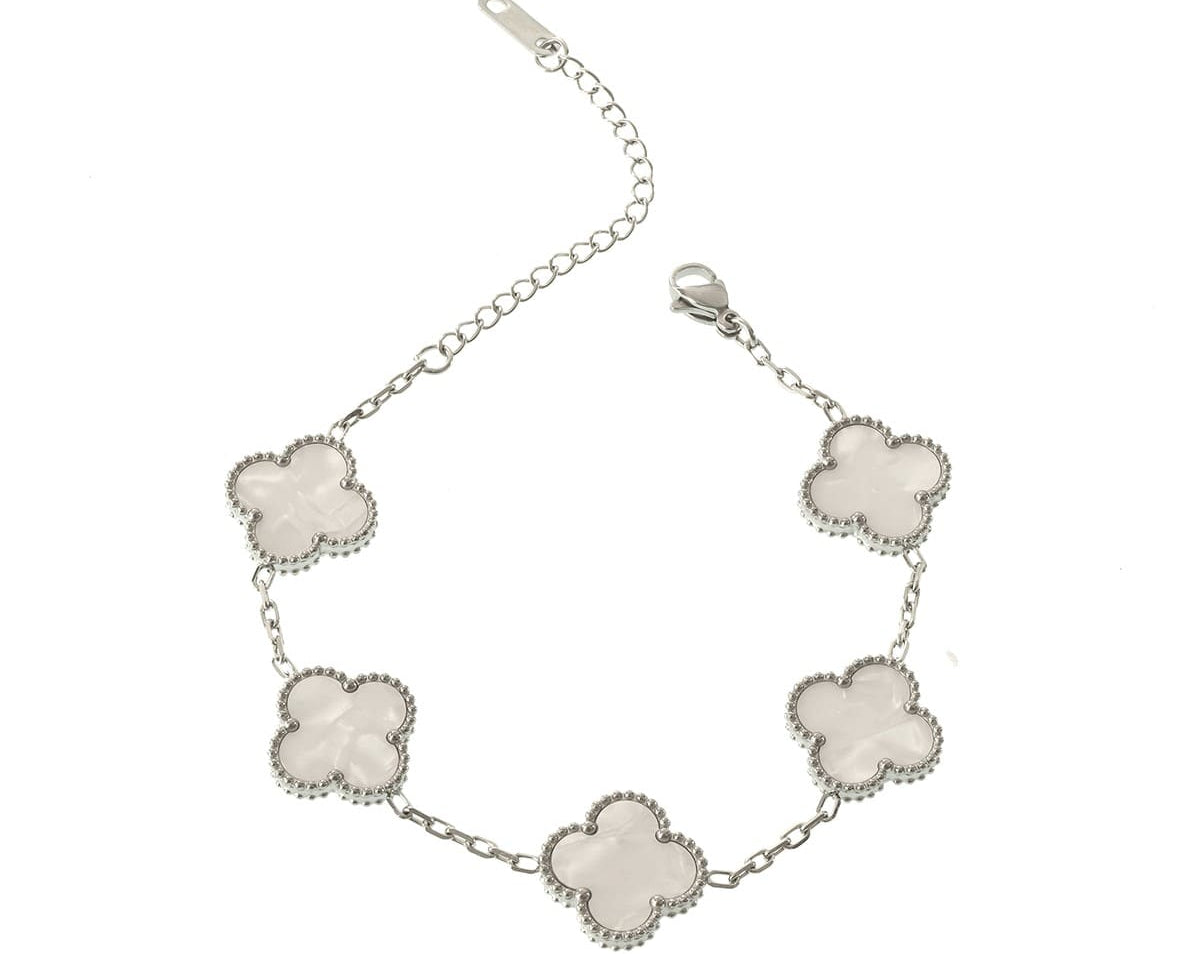 Silbernes Armband mit weissen Kleeblättern in Perlmutt-Optik, Modell Pure