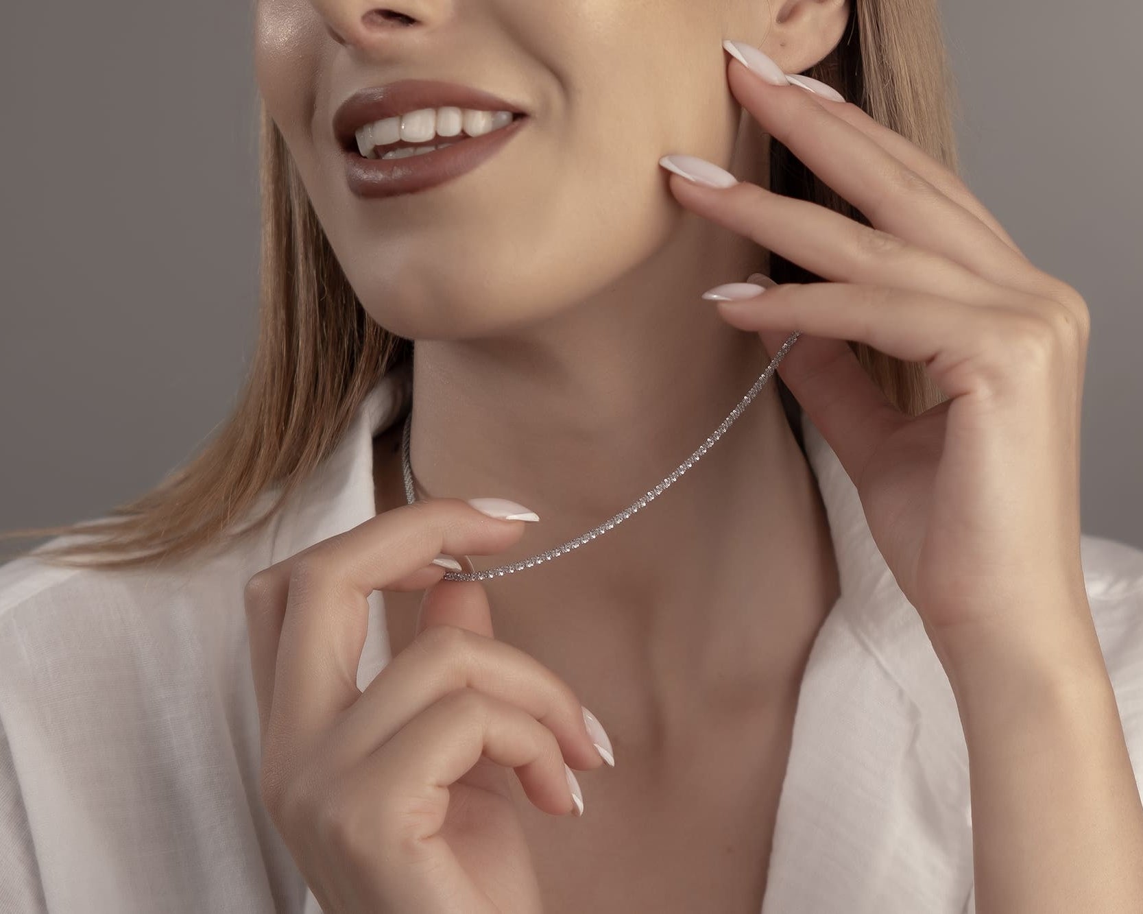 Halskette in Weissgold Optik: Hochglanzpoliertes Silber