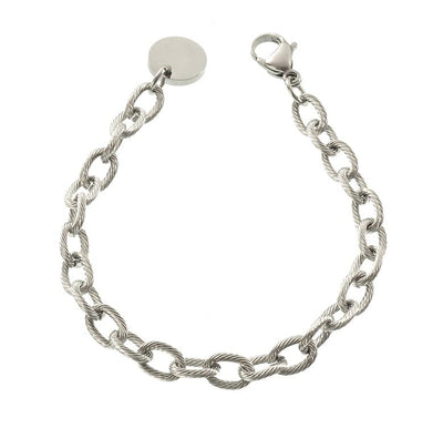 Silbernes Armschmuck mit Gravur "Forever" für eine Ewigkeit