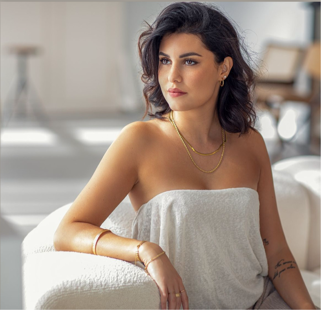 Zeitlose Damen Halskette mit gedrehtem Design in Gold