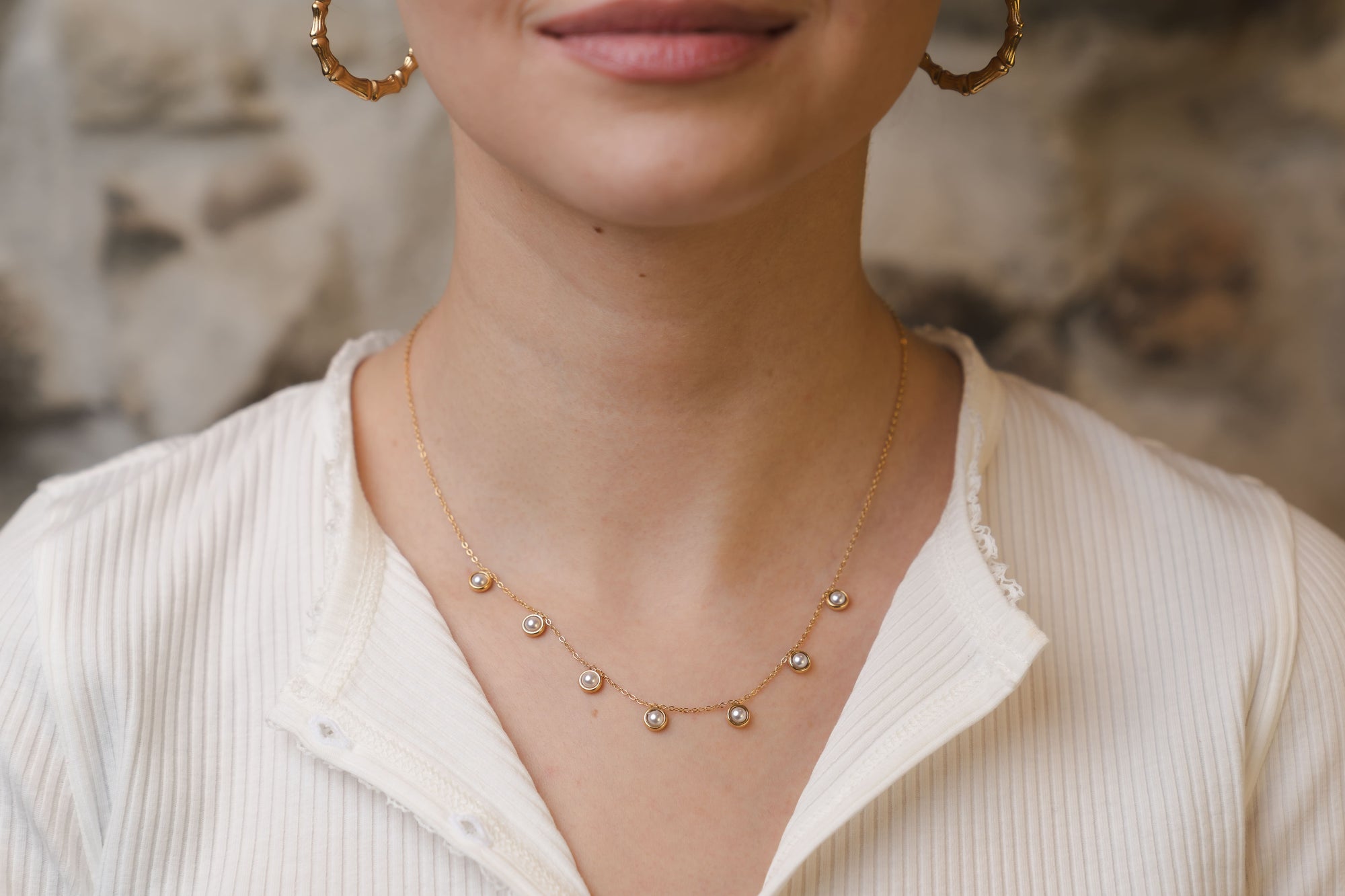 Goldene Halskette mit Perlen – Zeitlos und elegant