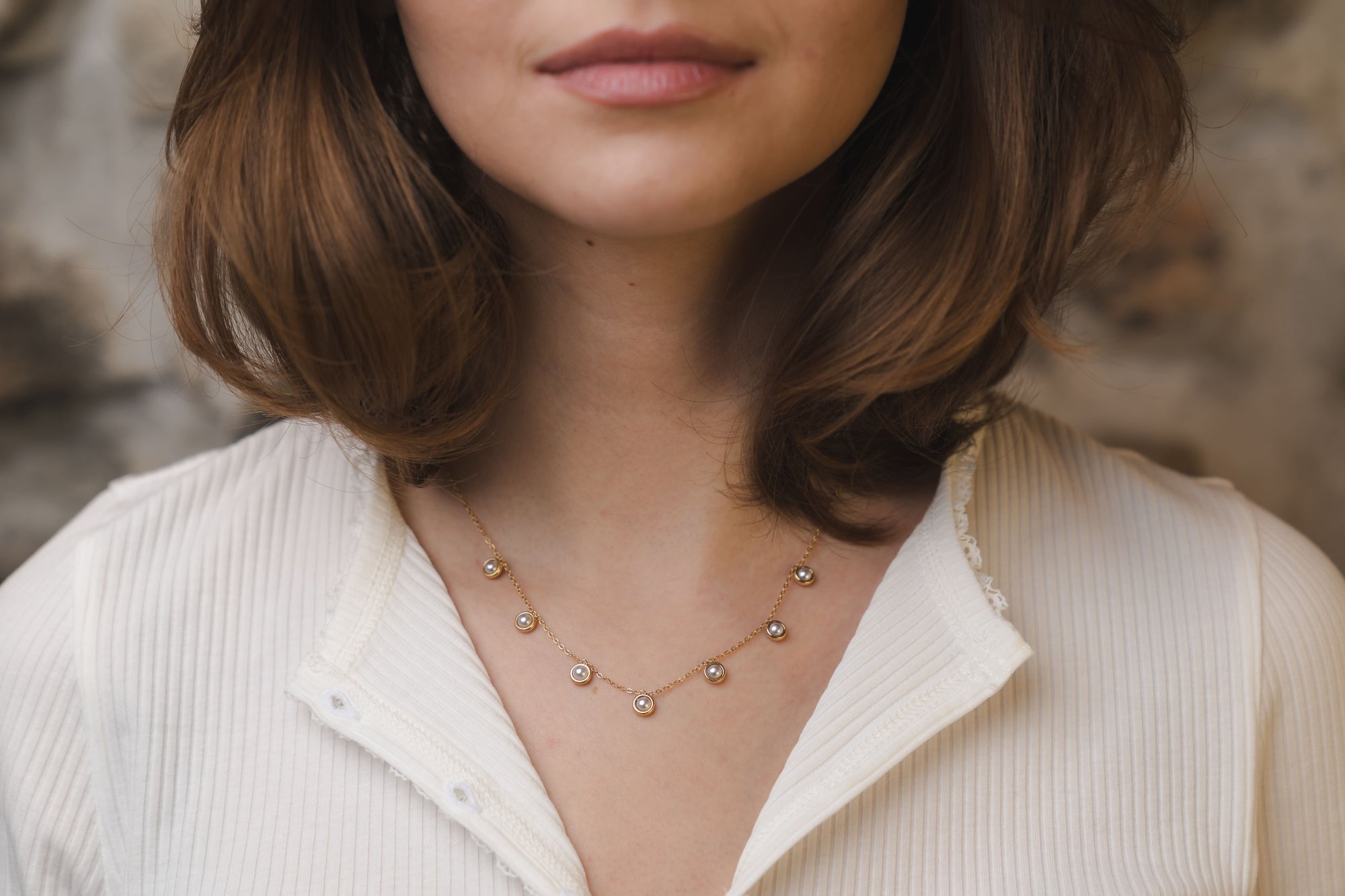 Goldene Halskette mit Perlen – Zeitlos und elegant