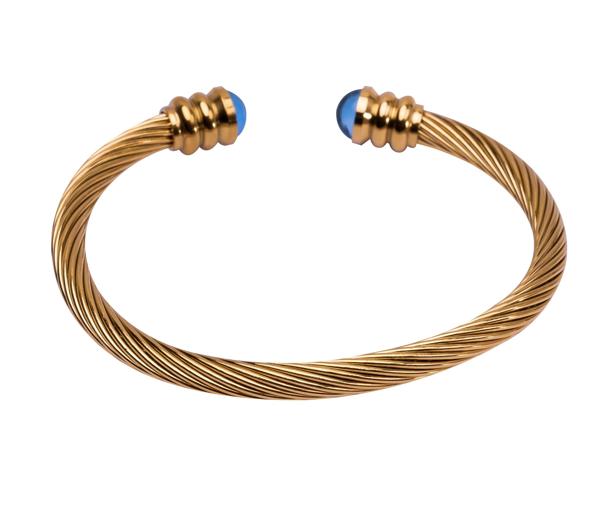 Vergoldeter Armreifen mit blauen Steinen – moderner Look