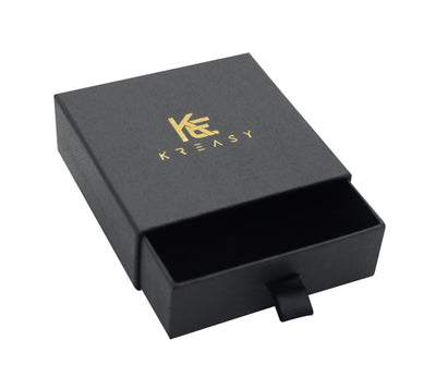 Eleganter Armschmuck mit Zirkonia und geflochtenem Band