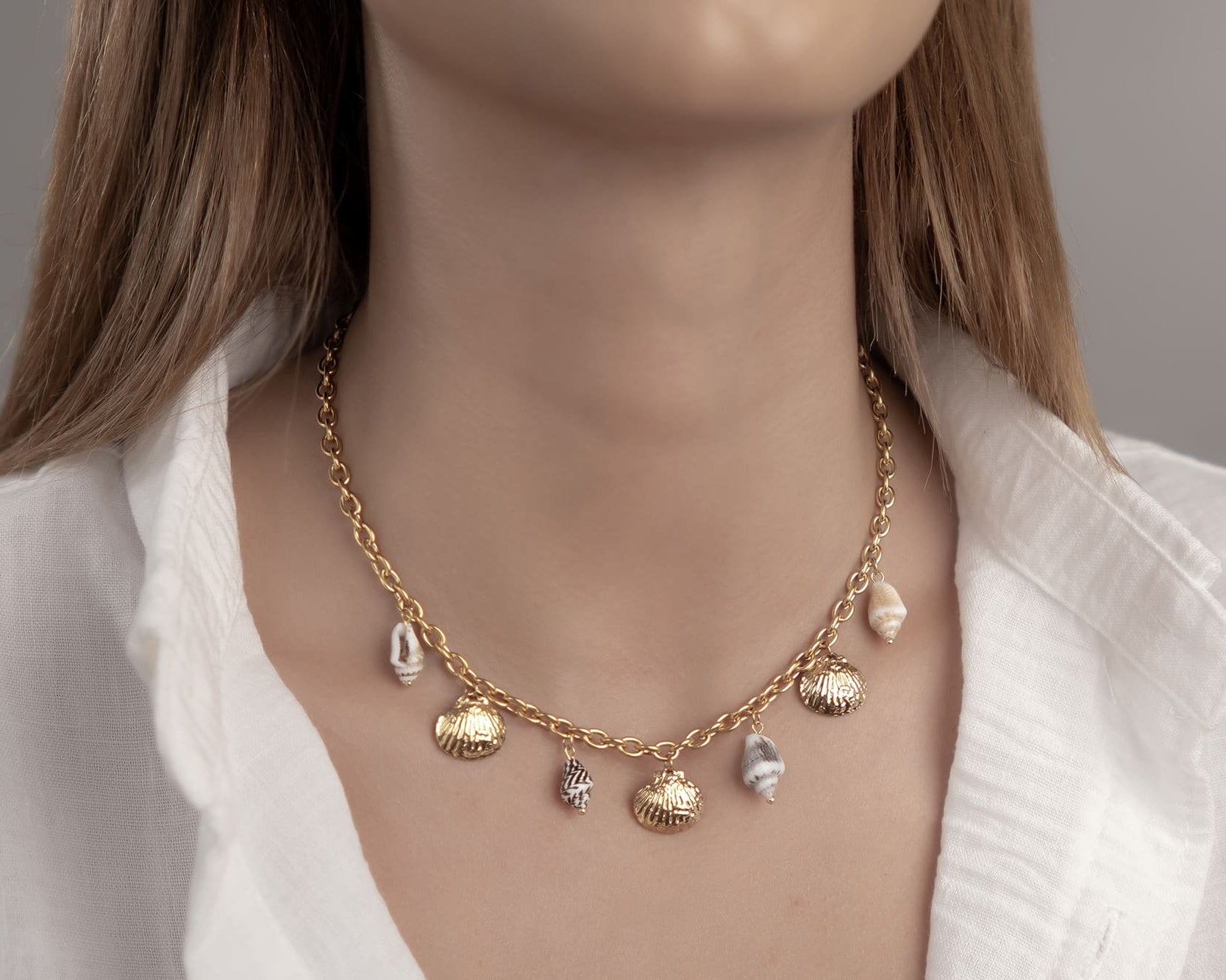 Shell Necklace Gold Natural: Trendige Sommerkette für Damen